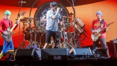 Ολυμπιακοί Αγώνες: Στην τελετή λήξης οι Red Hot Chili Peppers, Snoop Dogg και Billie Eilish