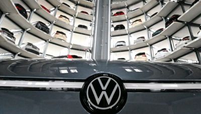 Volkswagen: Οι εργαζόμενοι σε απεργιακές κινητοποιήσεις από τη Δευτέρα