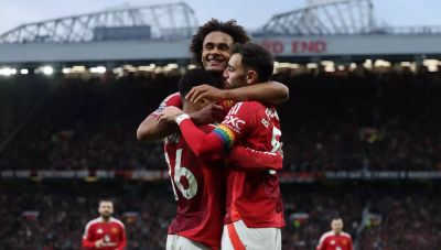 Premier League: «Τεσσάρα» η Μάντσεστερ Γιουνάιτεντ, ανέβηκε δεύτερη η Τσέλσι