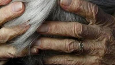 Ηράκλειο - γηροκομείο:  Βίντεο ντοκουμέντο δείχνει τον θάνατο ηλικιωμένης που ήπιε καυστικό υγρό αντί για νερό