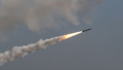 Συρία: Το Ισραήλ βομβαρδίζει αεροπορικές βάσεις, καταστρέφοντας δεκάδες αεροσκάφη και ελικόπτερα