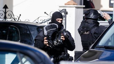 Μεγάλη επιχείρηση της ΕΛΑΣ σε Αθήνα, Θεσσαλονίκη για την τουρκική μαφία-Συλλήψεις και κατασχέσεις όπλων
