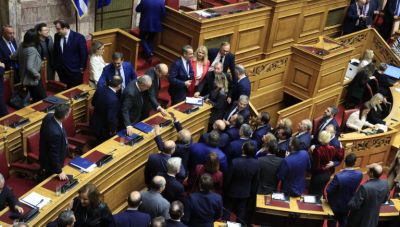 Βουλή – Επανακαταμέτρηση: Με 159 «ναι» έναντι 139 «όχι» κυρώθηκε ο κρατικός προϋπολογισμός 2025