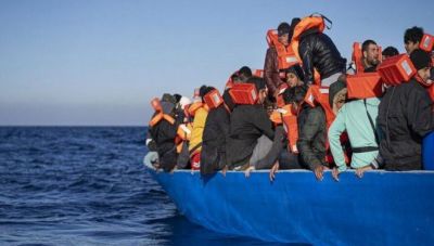 Στην ανακρίτρια οι φερόμενοι διακινητές των 41 προσφύγων που κατέφτασαν στην Ψαρή Φοράδα από τη Λιβύη