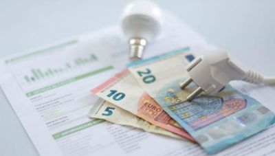 Αυτές είναι οι τιμές ρεύματος για τα πράσινα τιμολόγια του Δεκεμβρίου