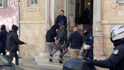 Στην Ανακρίτρια ο 33χρονος Γάλλος για τη δολοφονία της Ράνιας – Σε κλίμα οδύνης η Κηδεία της 36χρονης