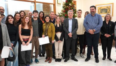 Περιφέρεια Κρήτης: Βράβευσαν τα παιδιά των εργαζομένων της, που εισήχθησαν στα ΑΕΙ