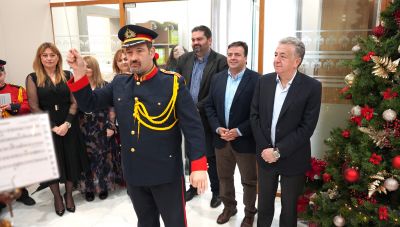 Ευχές και κάλαντα στον Περιφερειάρχη Κρήτης για τα Χριστούγεννα