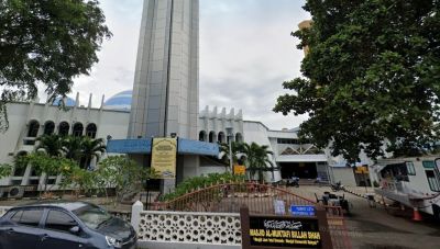 Μαλαισία: Άνδρας μαστιγώθηκε μέσα σε τέμενος, επειδή πέρασε χρόνο μόνος με μία γυναίκα