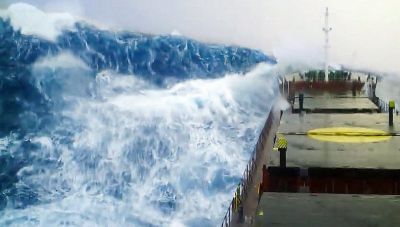 Καιρός: Προβλήματα στα δρομολόγια με τα δύο πλοία των Μινωικών Γραμμών από και προς Ηράκλειο- Ταλαιπωρία για επιβάτες