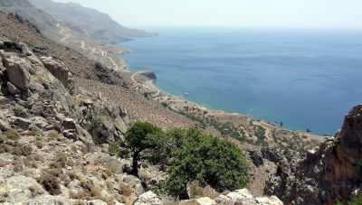Μεσαρά: Πεζοπορία σε Παρανύμφους και Τρεις Εκκλησιές