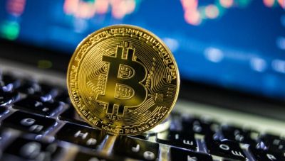 Το Bitcoin μπαίνει στον Λευκό Οίκο και τραντάζει… δολάριο και Ευρώ