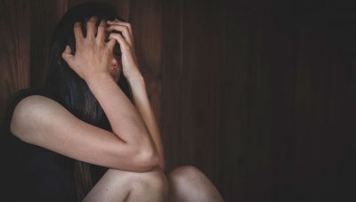 Ηράκλειο: Κατήγγειλε ότι τη βίασε ο εν διαστάσει σύζυγό της και ότι επιτέθηκε με κατσαβίδι στον νυν!