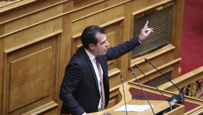 Γάμος ομόφυλων: Αποχή αποφάσισε ο Πλεύρης - Αύριο η τοποθέτηση Σαμαρά
