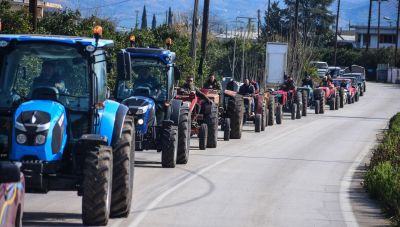Αγρότες: «Κάθοδο» στην Αθήνα αποφάσισαν τα μπλόκα-Την Τρίτη το συλλαλητήριο