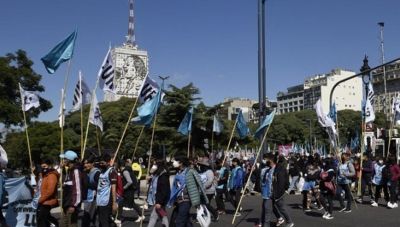 Αργεντινή: Πάνω από το 57% του πληθυσμού έχει βυθιστεί στη φτώχεια