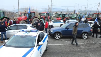Αγρότες: Μια ανάσα από την Αθήνα αγρότες και τρακτέρ – Σε ισχύ οι κυκλοφοριακές ρυθμίσεις
