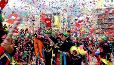 Απόκριες 2024: Την Κυριακή ανοίγει το Τριώδιο - Πότε «πέφτει» Τσικνοπέμπτη