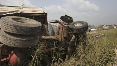 Νιγηρία: Τουλάχιστον εννέα νεκροί από τη σύγκρουση λεωφορείου με φορτηγό