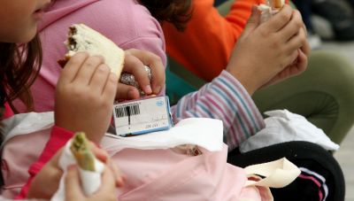 ΟΠΕΚΑ: Και νέοι δήμοι στα σχολικά γεύματα