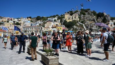 Πάνω από 32 εκατομμύρια τουρίστες επισκέφθηκαν την Ελλάδα το 2023