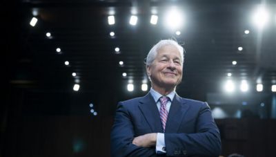 Πώληση μετοχών της JPMorgan αξίας 150 εκατ. δολ. από τον Dimon