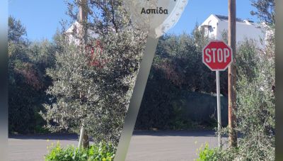 Ηράκλειο: Εκαναν τις πινακίδες σήμανσης ΚΟΚ να λάμπουν (Φωτο)