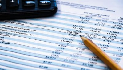 Φορολογικές δηλώσεις: 10 μυστικά για λιγότερο φόρο – Οι κινήσεις που μηδενίζουν το «ραβασάκι»