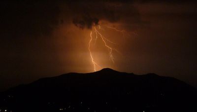 Έκτακτο δελτίο επιδείνωσης καιρού: Τριήμερες καταιγίδες-Πού θα χτυπήσουν