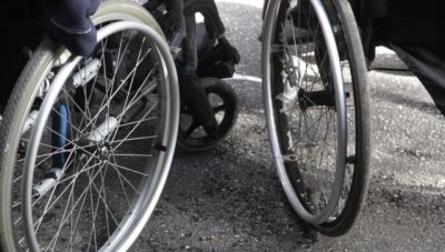 ΚΚΕ: Οι ανάπηροι και οι οικογένειές τους, τα πρώτα θύματα των πλειστηριασμών
