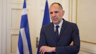 Την έκθεση για το Κυπριακό συζήτησε ο Γ. Γεραπετρίτης με την απεσταλμένη του ΟΗΕ