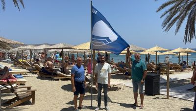 Αναρτήθηκε η γαλάζια σημαία στο Βάι