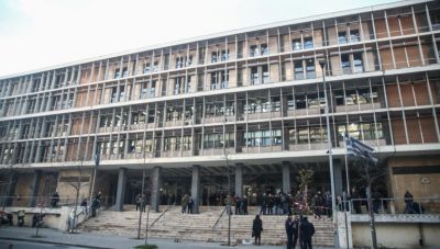 Θεσσαλονίκη: Στη φυλακή δύο αδέλφια επειδή πέταξαν 52χρονο από το μπαλκόνι