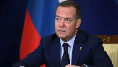 Μεντβέντεφ: Η ένταξη της Ουκρανίας στο NATO θα ισοδυναμούσε με κήρυξη πολέμου στη Ρωσία