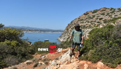 Μια αναπάντεχη συνάντηση με τον δημοσιογράφο Roni Alasor στην ακατοίκητη νησίδα Θοδωρού
