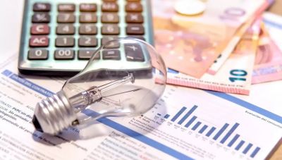 Ηλεκτρικό ρεύμα: Μόνιμος μηχανισμός από το ΥΠΕΝ για την αντιμετώπιση των ανατιμήσεων
