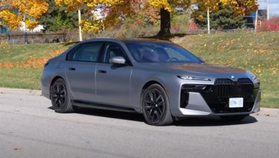 Προεδρικό Μέγαρο Με Ρόδες - 2024 BMW 760i xDrive (Βίντεο)