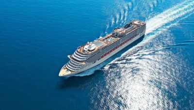 Απίστευτο: Παρακαλούν τους κατοίκους της Σαντορίνης να μην μετακινούνται για να μην εμποδίζουν τους τουρίστες