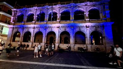 Η Λότζια στα γαλανόλευκα, στην 50η επέτειο αποκατάστασης της Δημοκρατίας