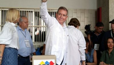 Βενεζουέλα: «Κερδίσαμε» με το «70% των ψήφων» λέει η αντιπολίτευση