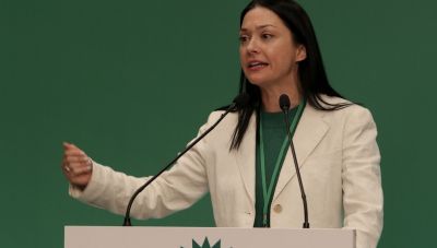 Νάντια Γιαννακοπούλου: «Θα είμαι υποψήφια πρόεδρος του ΠΑΣΟΚ»