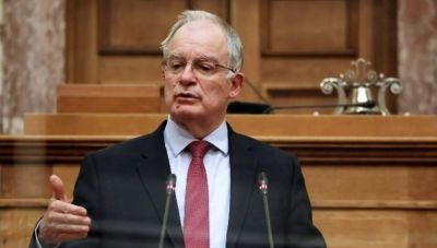 Παρέμβαση Τασούλα για Αυγενάκη - Η κυβέρνηση αναμένει απαντήσεις