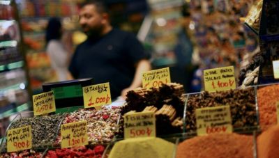 Τουρκία: Μεγαλύτερη της αναμενόμενης η πτώση του πληθωρισμού