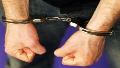 «Χειροπέδες» σε 63χρονο για ληστείες σε κοσμηματοπωλεία - Προσποιούνταν τον πελάτη