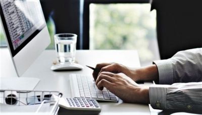 Τέλος το πενθήμερο: Πώς θα λειτουργήσει η εξαήμερη εργασία από την 1η Ιουλίου