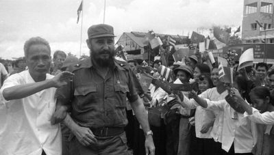 «Γιατί σκέφτεστε τον πόλεμο; Είμαι με την ειρήνη» – H συνέντευξη του Φιντέλ Κάστρο στο BBC