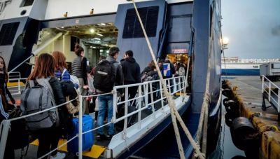 Ακτοπλοΐα: Αδύνατη προς το παρόν οποιαδήποτε συζήτηση για μείωση της τιμής των εισιτηρίων