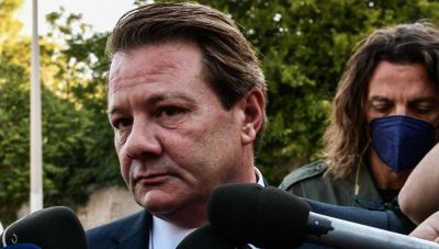 Απόστολος Λύτρας: Σε απόσταση από τη σύζυγό του με δικαστική εντολή - Τί δήλωσε