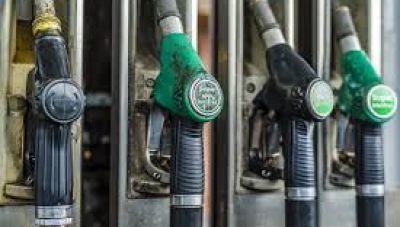 Το απλό κόλπο για να αυξήσετε την απόδοση καυσίμου του αυτοκινήτου αυτό το καλοκαίρι