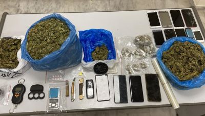 Χανιά: Ναρκωτικά και όπλα φόρεσαν χειροπέδες σε τρεις